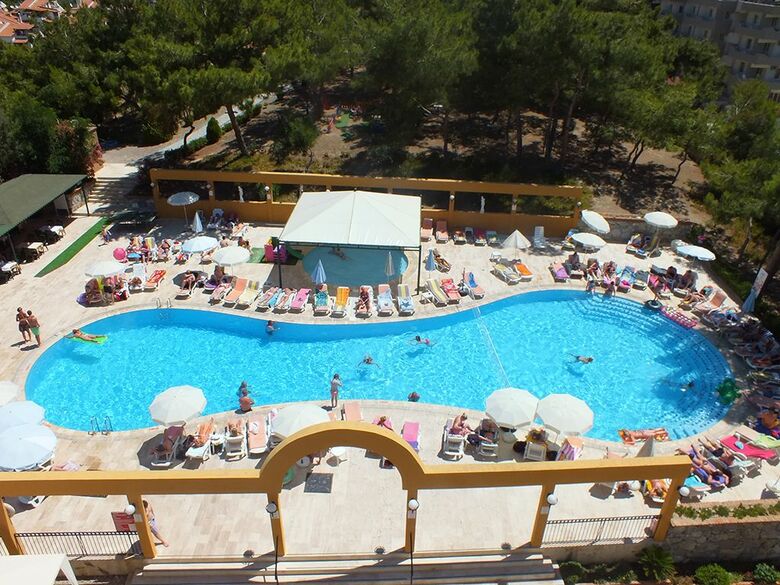 Aparthotel Tuntas Family Suites Kusadasi