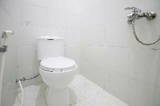 Reddoorz Plus Near Stie Ykpn