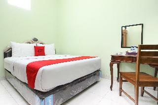 Reddoorz Plus Near Taman Sari