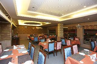 Capital O 443 Hotel Lohias
