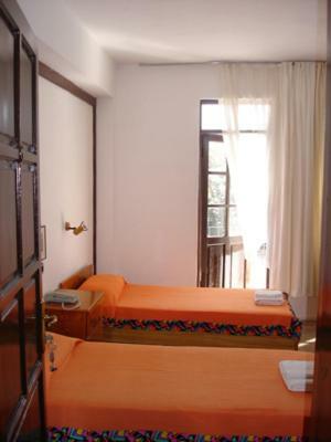 Hostal Villa Rhapsody Pension