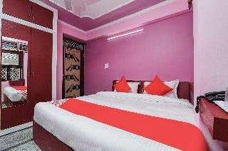 Hotel Oyo 16482 Aster Studio Stay
