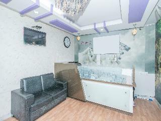 Hotel Oyo 2323 Gs Suites