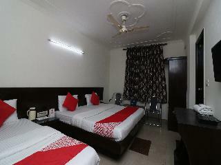 Oyo 27823 Hotel Sahib