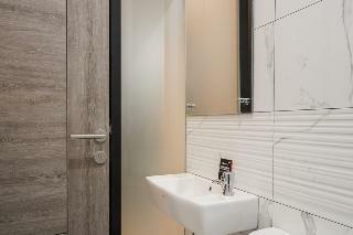 Reddoorz Plus Near Senayan City
