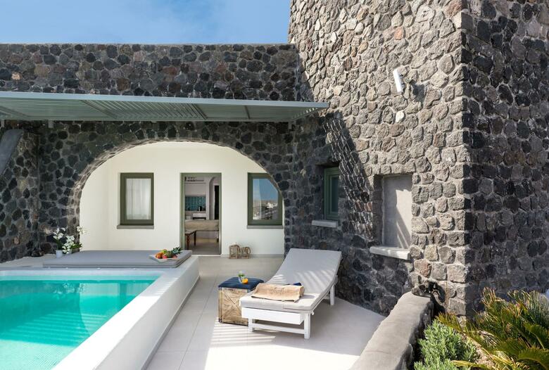 Hotel Elements Of Caldera Suites