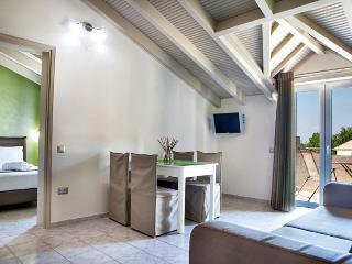 Notos Luxury Studios & Apartments