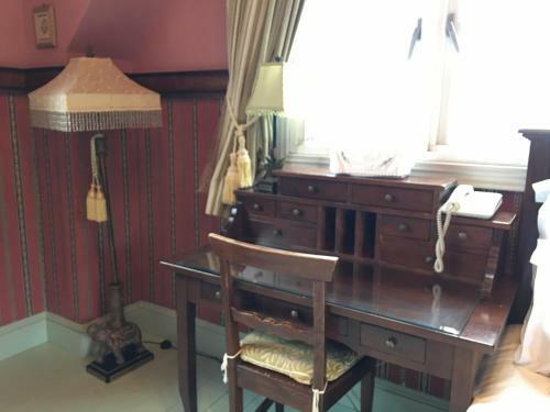 Bed & Breakfast Shangrila Music Villa