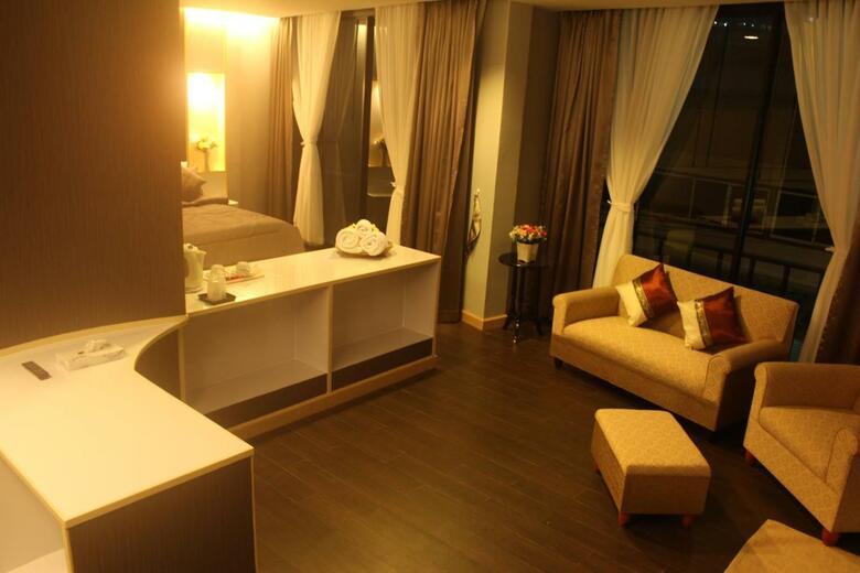 Hotel Saranya Riverhouse