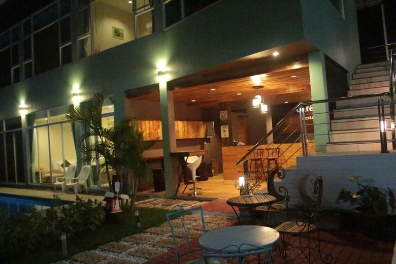 Hotel Saranya Riverhouse