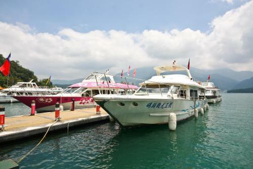 Harbor Resort Hotel