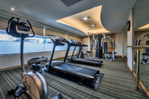 The Carlton Hotel - Chung Hwa
