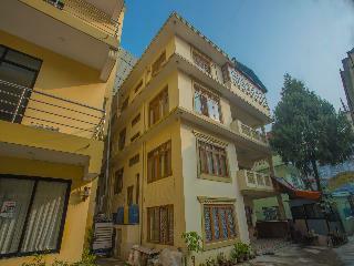 White Zambala Hotel
