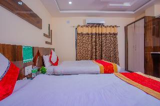 The Green Palace Hotel