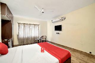 Oyo 674 Hotel Manar Luxury Suites