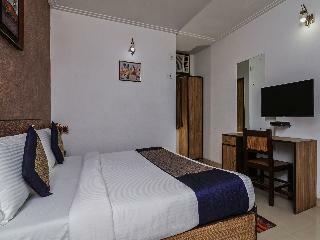 Oyo 7655 Om Paradise Hotel