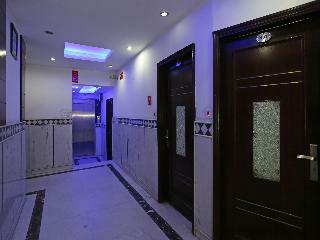 Oyo 7781 Hotel Sai International