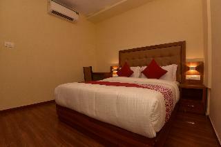Oyo Flagship 19615 Art Hotels