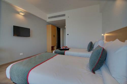 Hotel Oyo Townhouse 105 Khar West Station