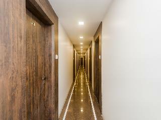 Oyo 10650 Hotel Lotus Residency
