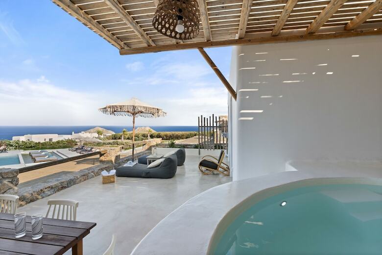 Hotel Myconian Crown Suites