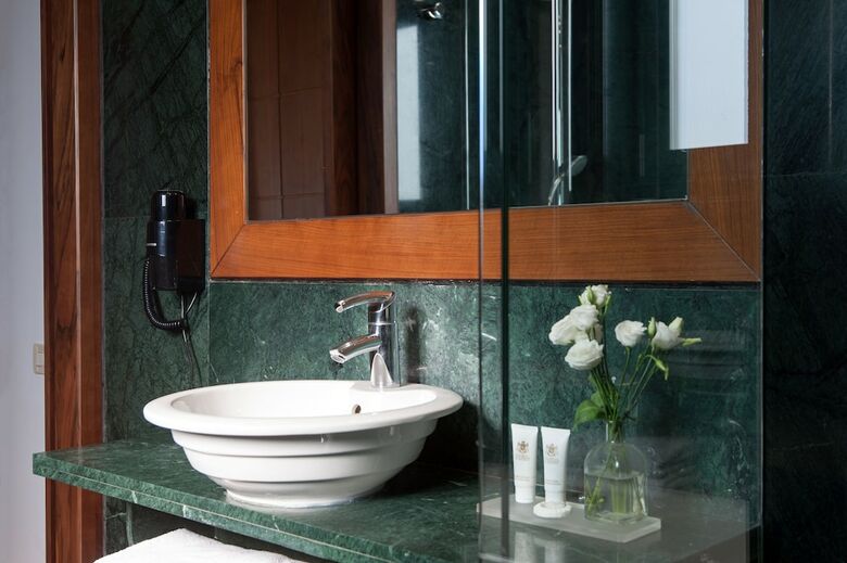 Athenaeum Eridanus Luxury Hotel