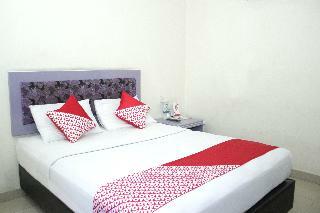 Oyo 844 Surya Hotel