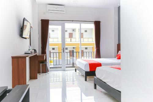 Capital O 1246 Hotel Grand Pacific