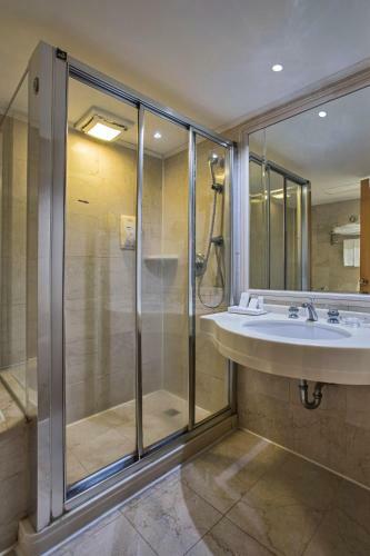 The Carlton Hotel - Chung Hwa