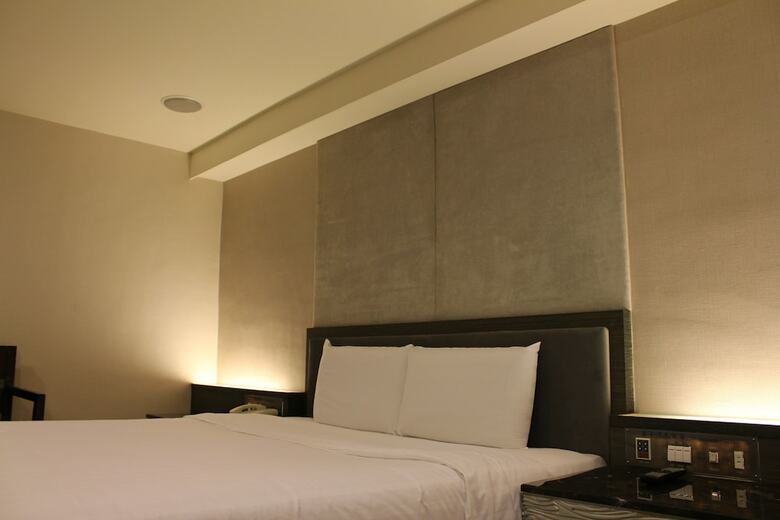 Shihzuwan Hotel - Kaohsiung Station