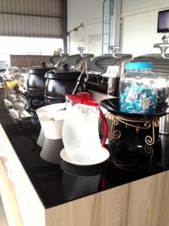 Hostal Red Residence Hotel