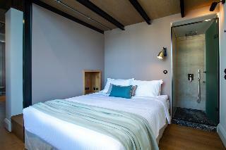 The Foundry Suites
