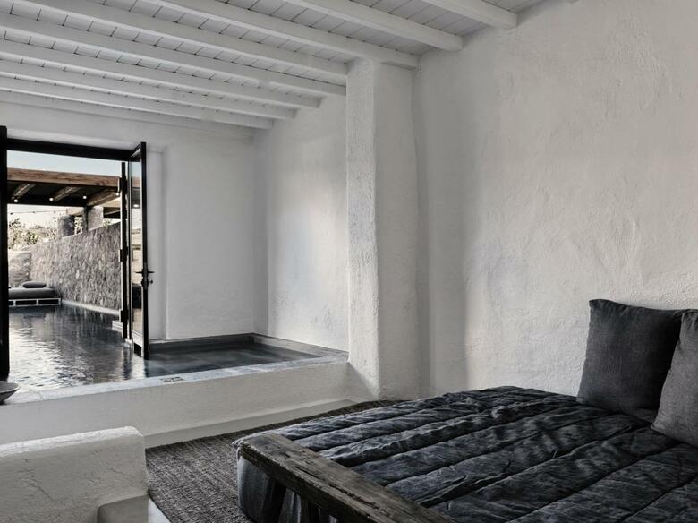 Hotel Nomad