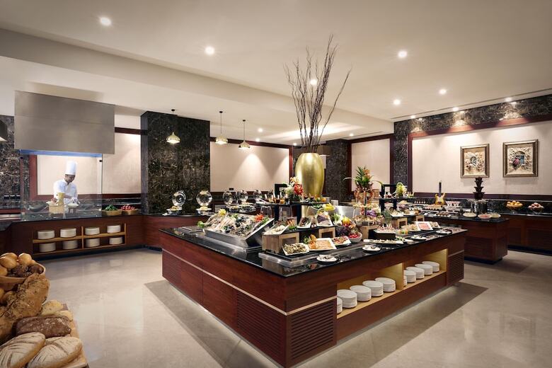 Hotel Royal Tulip Muscat