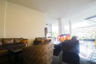Hotel Reddoorz Plus @ Celaket