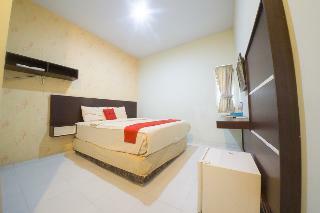 Hotel Reddoorz Plus Near Mall Panakkukang 2