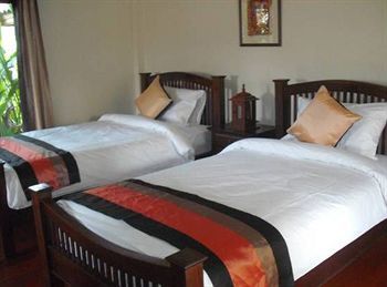 Hotel Ban Chomna Resort