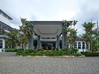 Oyo 749 Bukit Bendera Resort