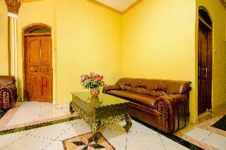 Oyo 1770 Hotel Mawar Saron 2