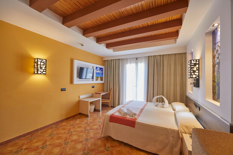 Hotel Mll Palma Bay Club Resort