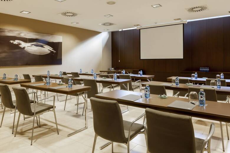 AC Hotel Gav� Mar By Marriott