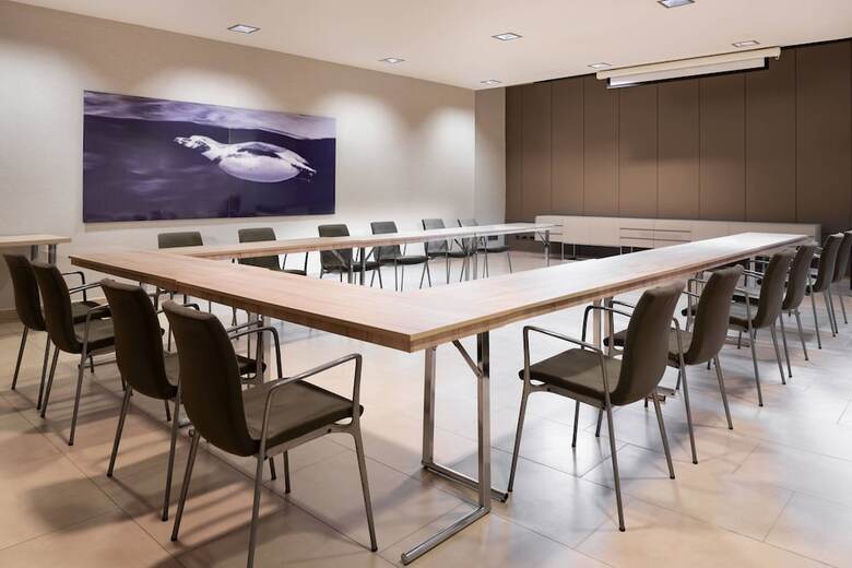 AC Hotel Gav� Mar By Marriott