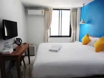 Sleep Whale Hotel