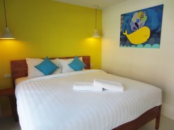 Sleep Whale Hotel