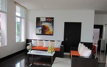 The White Pearl Hotel