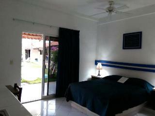 Hotel Plaza Almendros