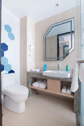 Hotel Holiday Inn Express Qidong Downtown
