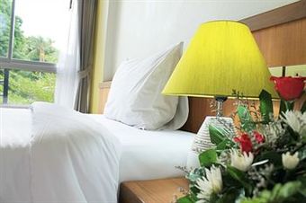 Hotel Wimaan Buri Resort