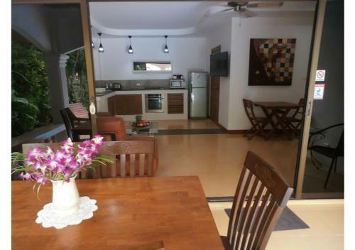 Coconut Paradise Holiday Villas