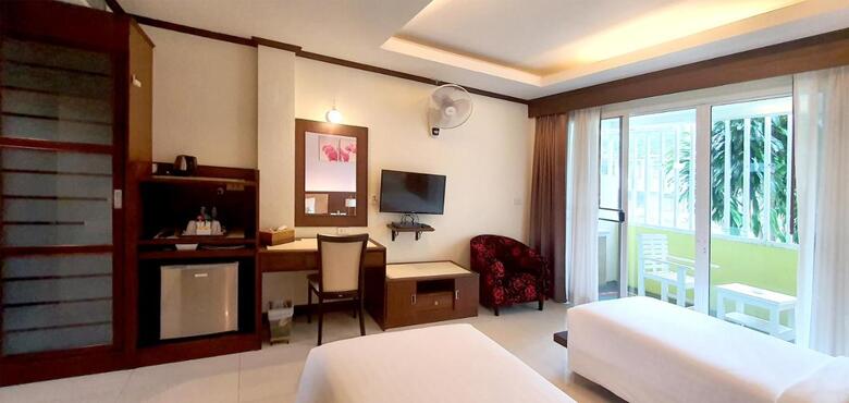 Hotel The Mareeya Place